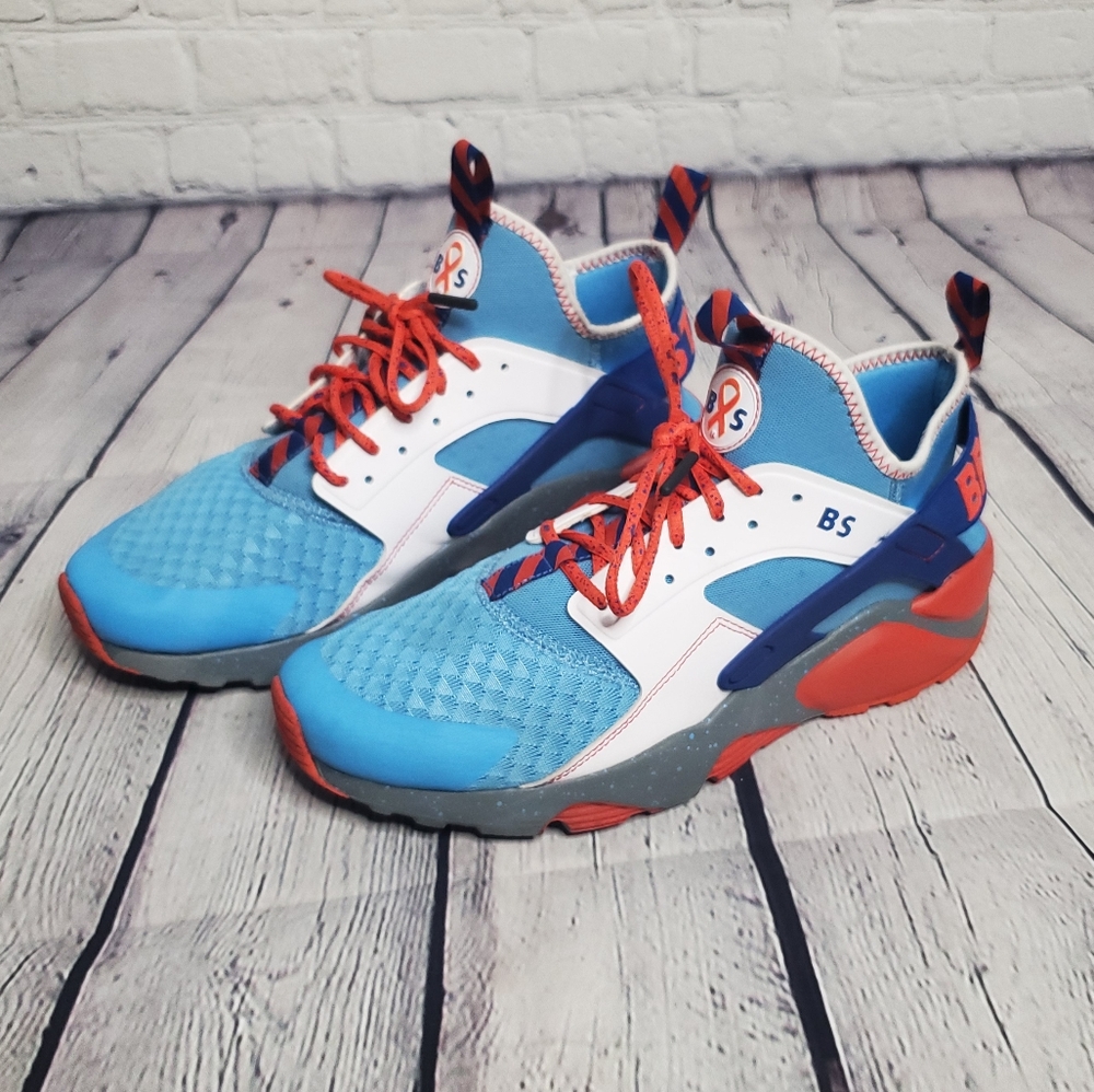 Nike Air Huarache Run Ultra size 9